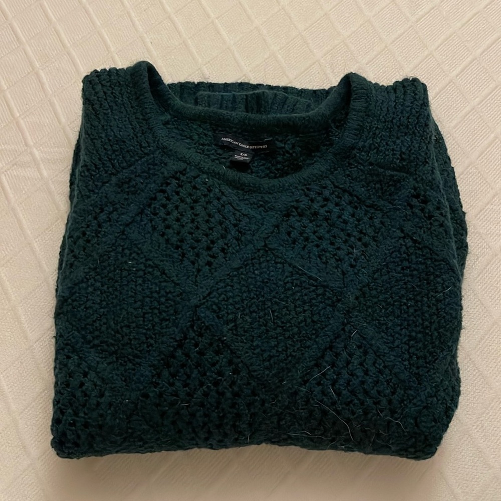 American eagle sweater